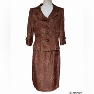 Papell Petites Women’s Skirt Suit Size 10P Brown 3/4 Sleeve Zip Skirt W/slit
